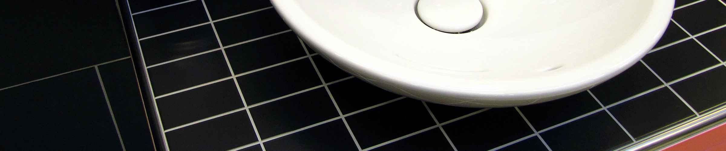 <tr><td> Waschplätze - simple Sauberkeit mit edlem Charme.</td></tr>